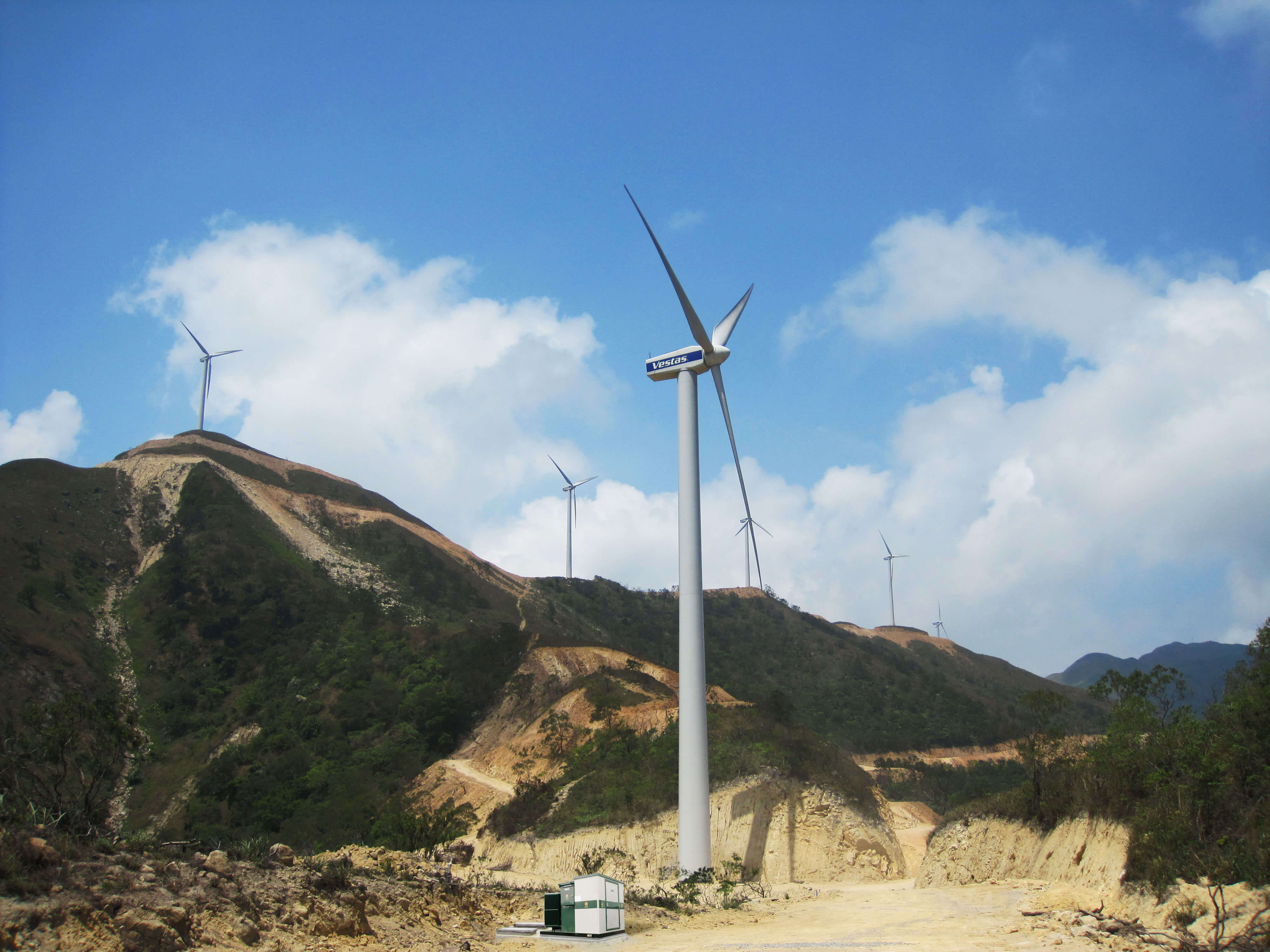 廣東粵電徐聞石板嶺、紅心樓、曲界風(fēng)電場(chǎng)群